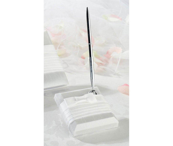 White Pleated Silk Pen Set